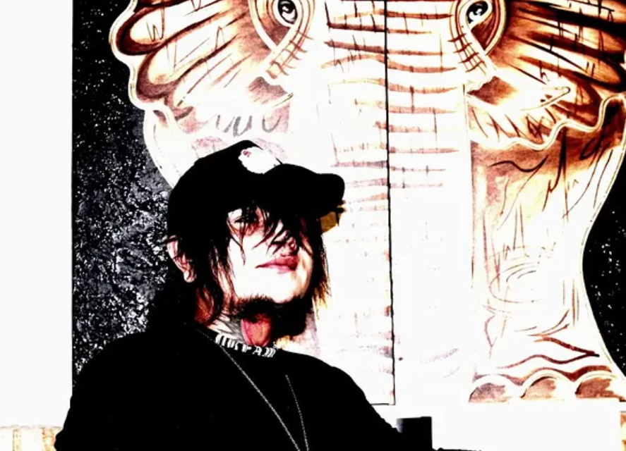 XVKLLLB Unveils a New Artistic Chapter with \'Sinónimos Clásicos\'